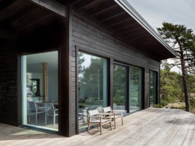Modern Pluspuu home — advanced architectural solutions with non-settling log